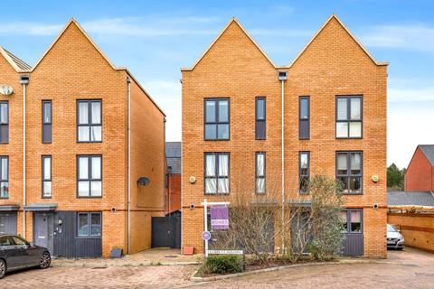 3 bedroom semi-detached house for sale, Cobbett Square, Bordon GU35