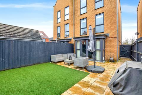 3 bedroom semi-detached house for sale, Cobbett Square, Bordon GU35