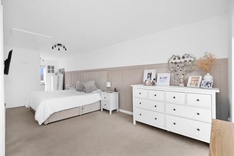 undefined, Cobbett Square, Bordon GU35