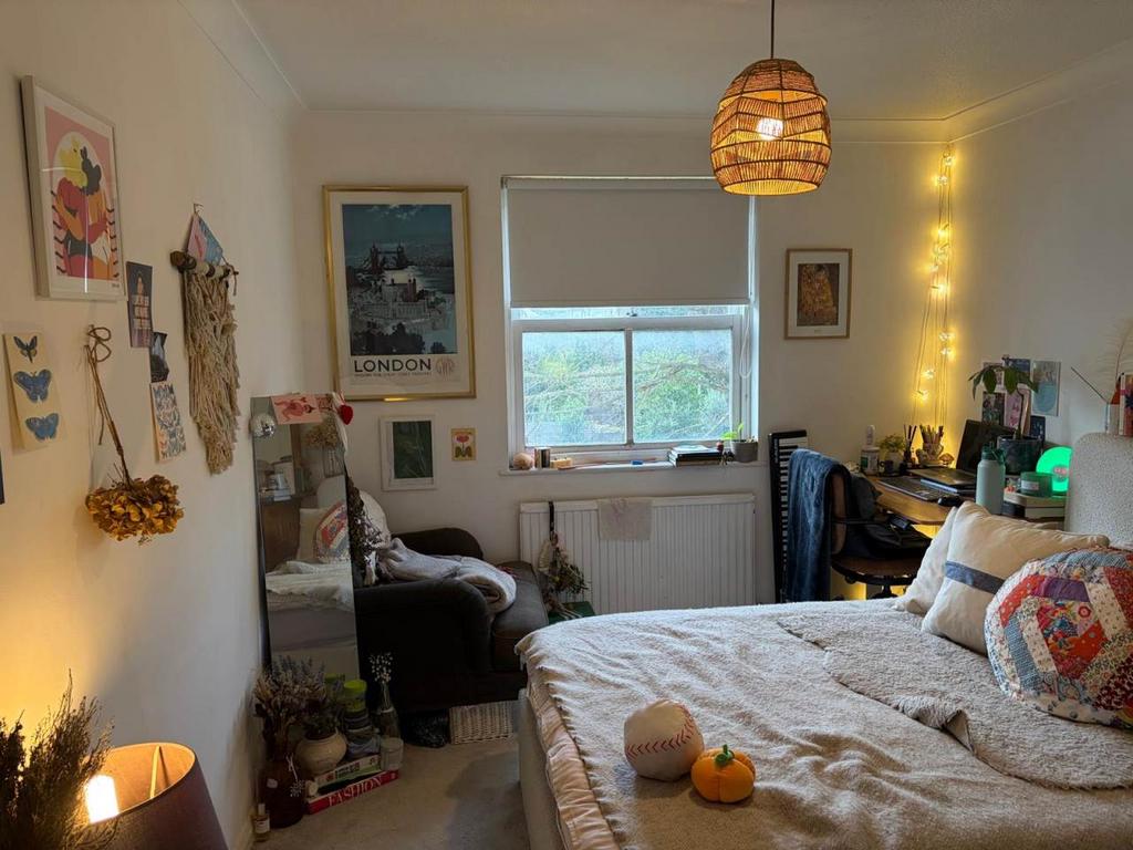 Bedroom 2 b