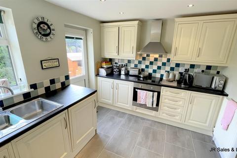 3 bedroom semi-detached house for sale, Bacons Drive, Cuffley