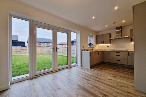 4 bedroom detached house to rent, Pace Close, Fulwood PR3