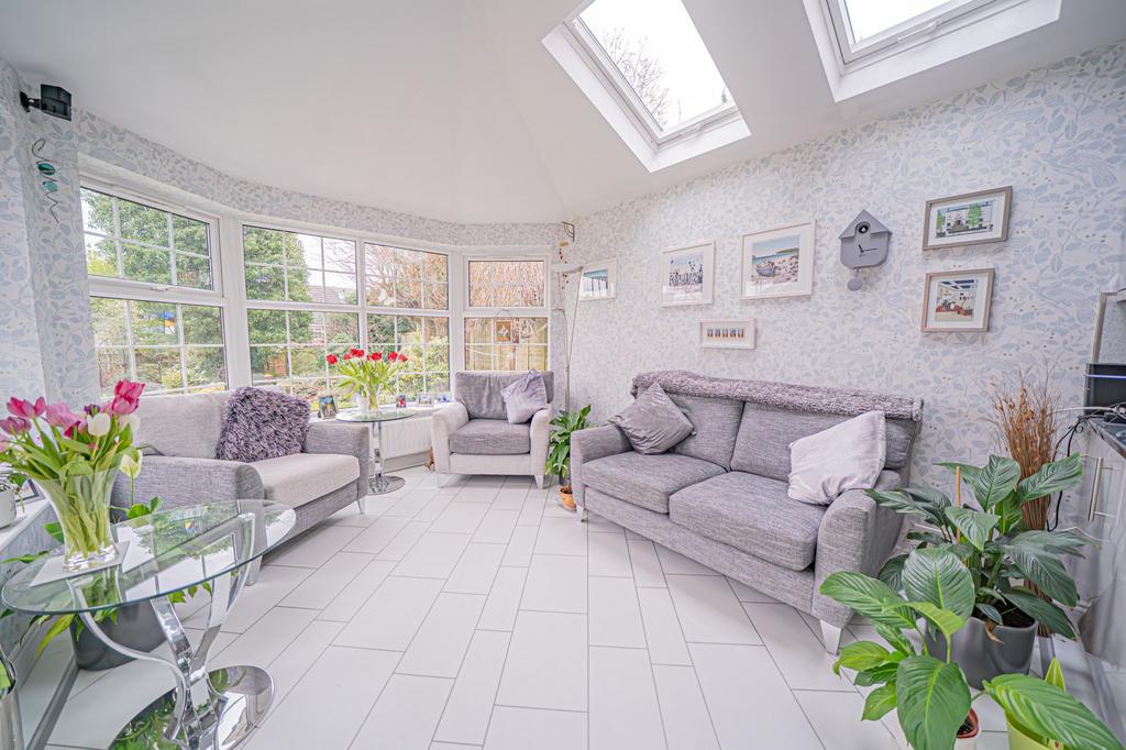 House in Solihull, Kineton Green - View 4