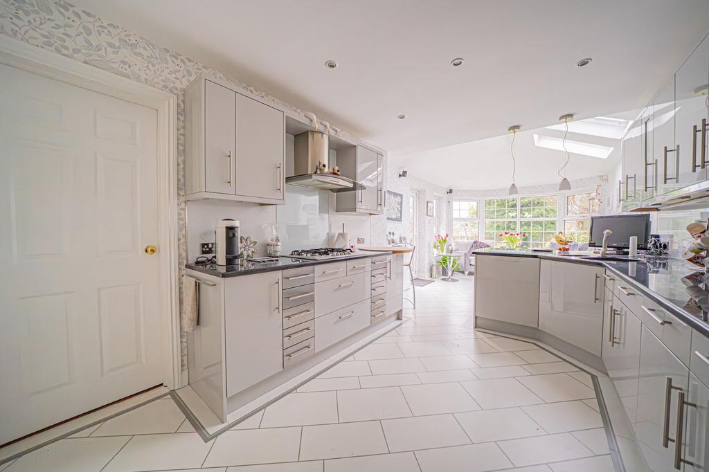 House in Solihull, Kineton Green - View 5