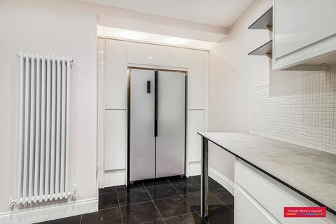undefined, Highwood Avenue, London, N12