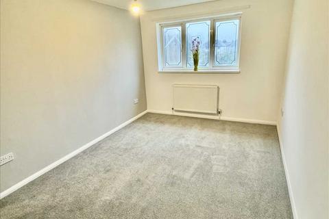 undefined, Eversley Grove, 22 Eversley Grove