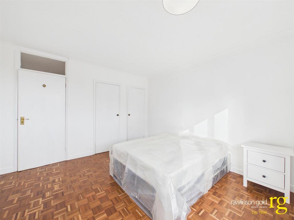 CAM02900 G0-PR0316-STILL006.jpg