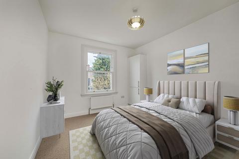 2 bedroom apartment to rent, Elmer Road, Catford, London, SE6