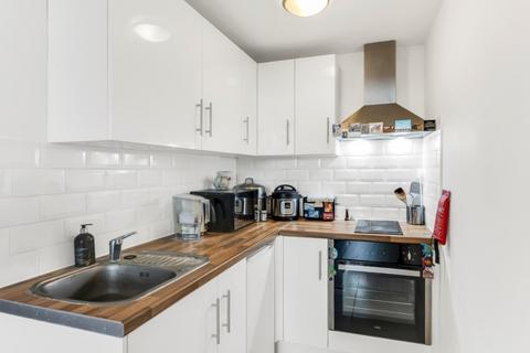 Studio to rent, Parsifal Road, West Hampstead, NW6
