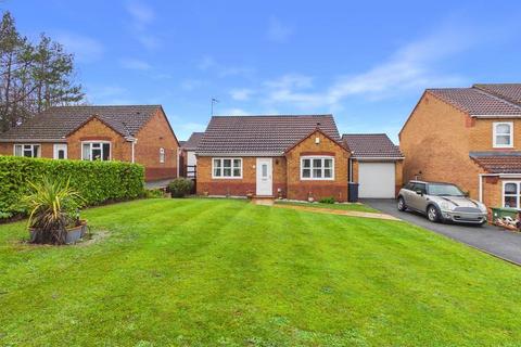 2 bedroom bungalow for sale, Twarnley Rise, Worcester, Worcestershire, WR4