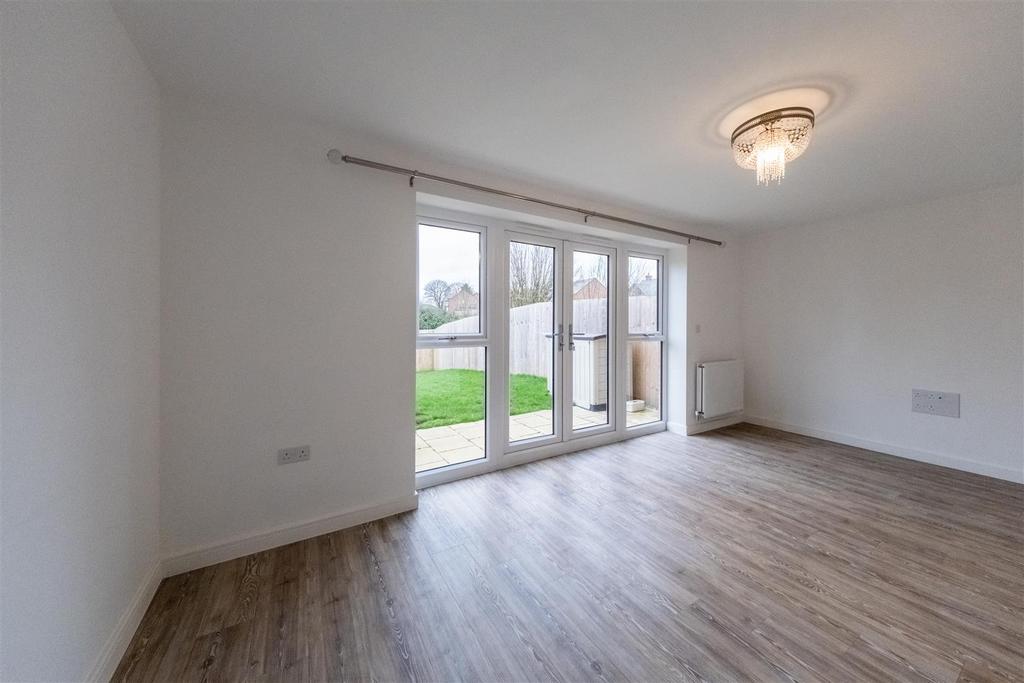 3 Waterfield Road-012.jpg