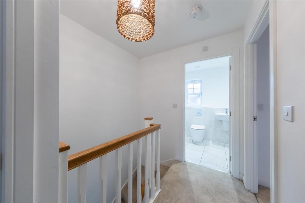 3 Waterfield Road-029.jpg
