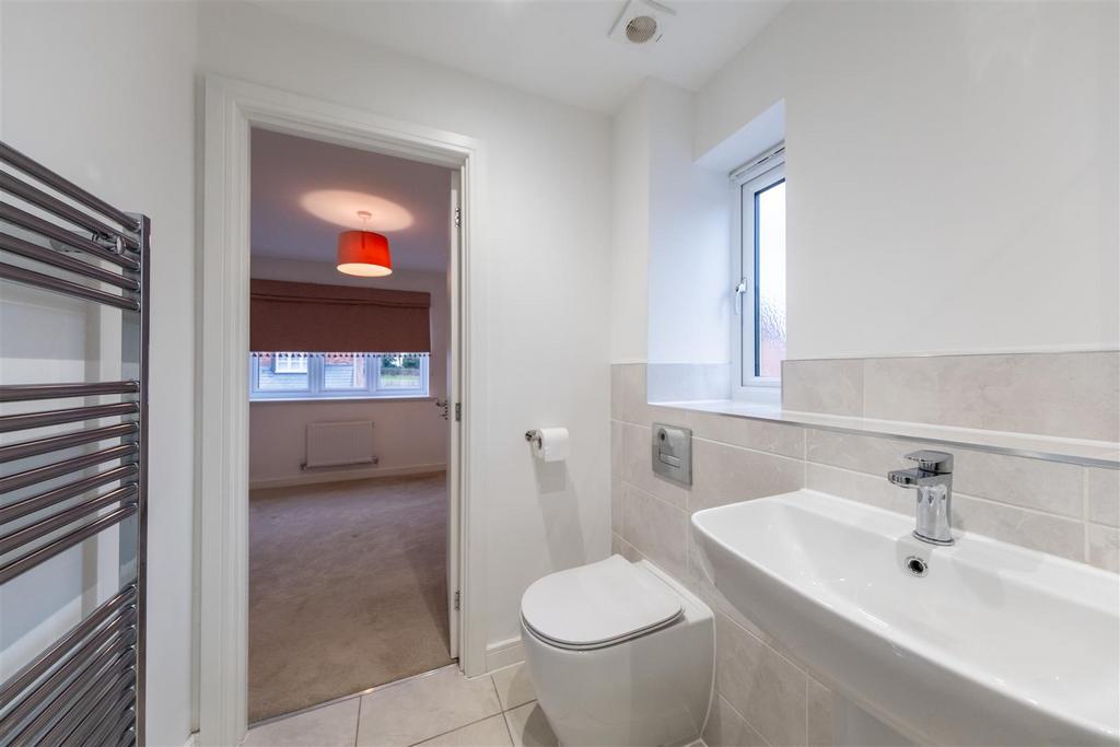 3 Waterfield Road-019.jpg