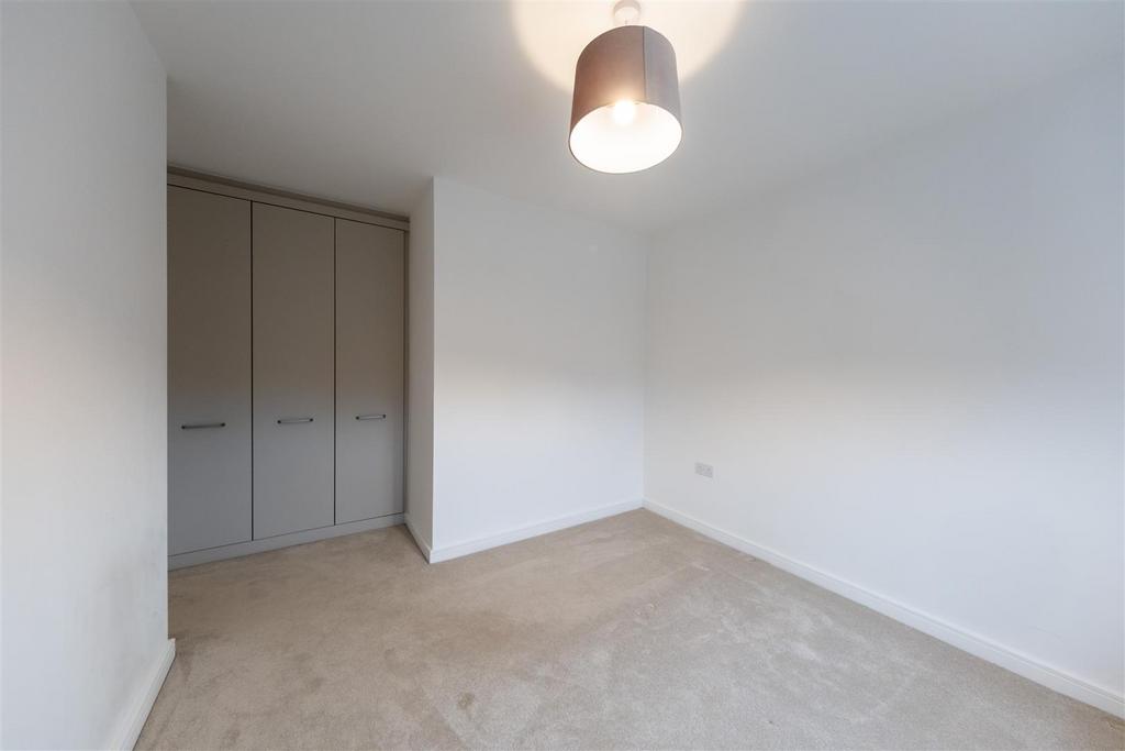 3 Waterfield Road-021.jpg