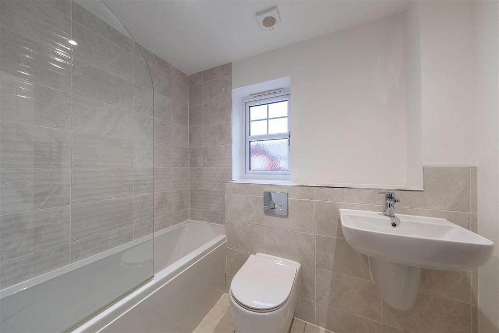 3 Waterfield Road-025.jpg