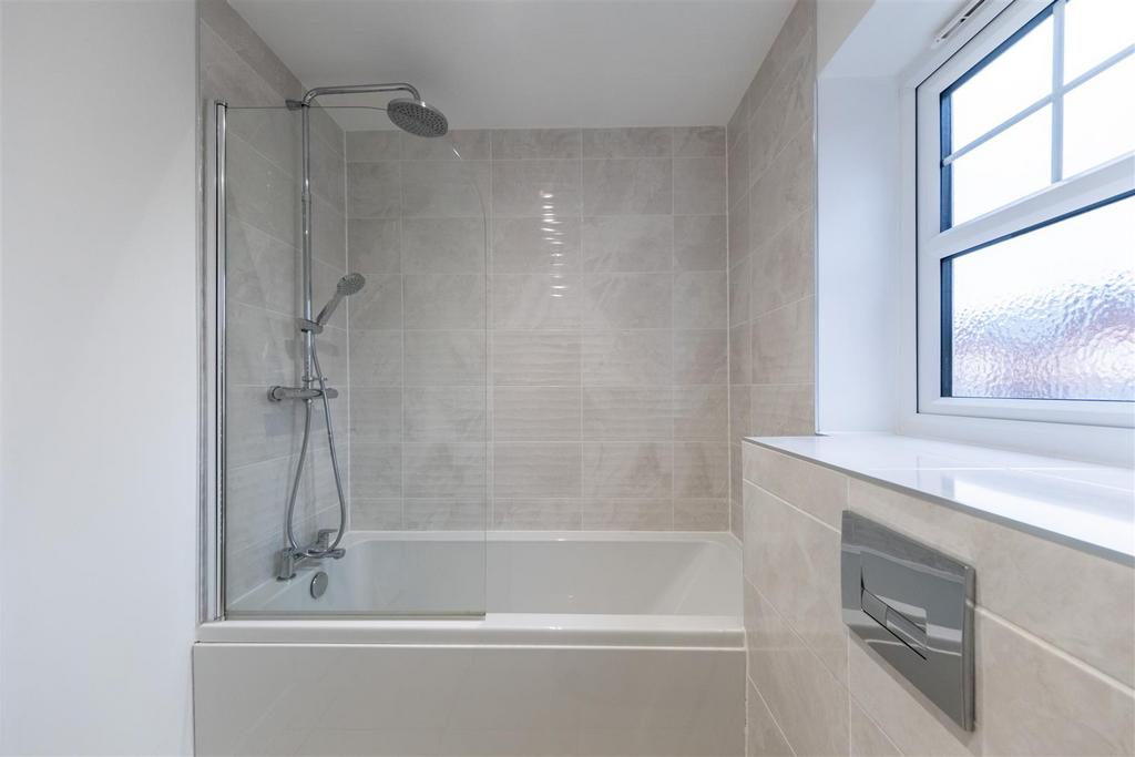 3 Waterfield Road-026.jpg