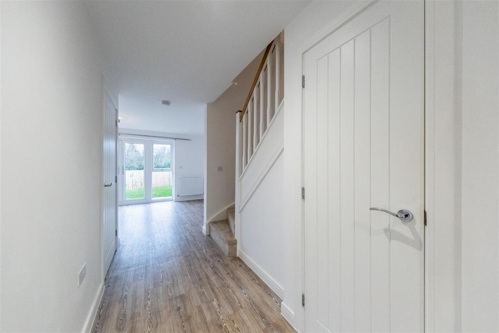 3 Waterfield Road-007.jpg