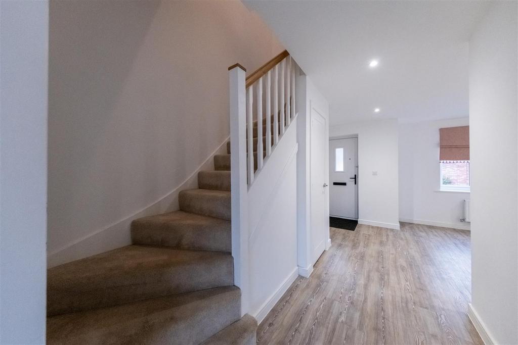 3 Waterfield Road-008.jpg