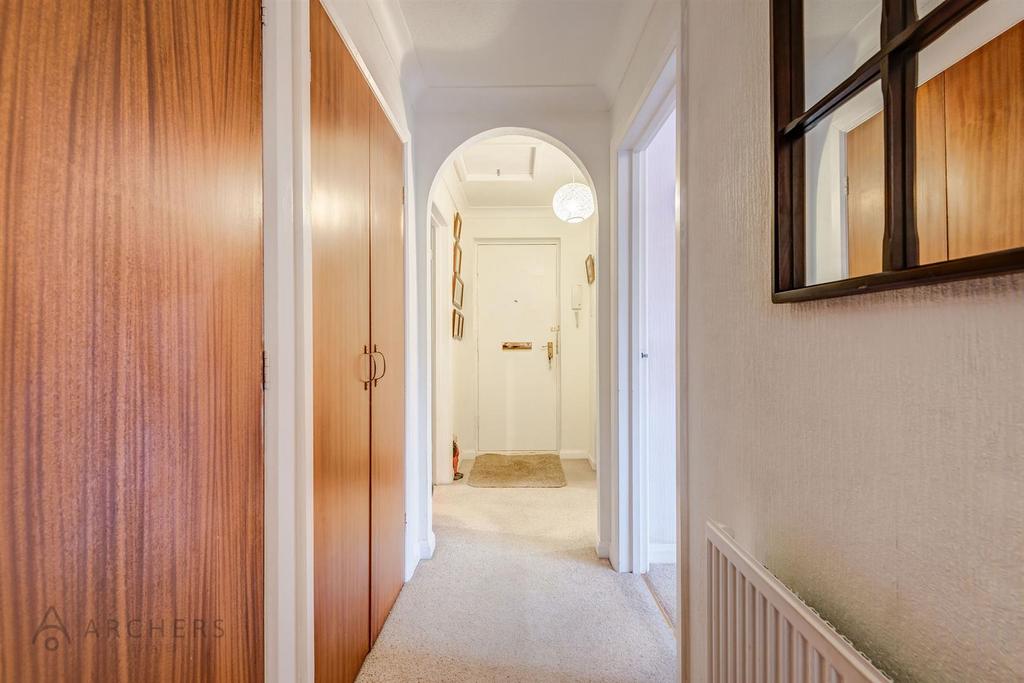 12 Linden Court(Interior)-19.jpg