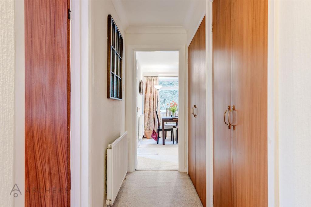 12 Linden Court(Interior)-18.jpg