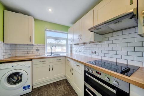 2 bedroom maisonette for sale, Blenheim Road, Raynes Park, London, SW20