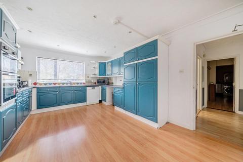 6 bedroom detached house for sale, Oakwood Road, Chandler's Ford, Eastleigh