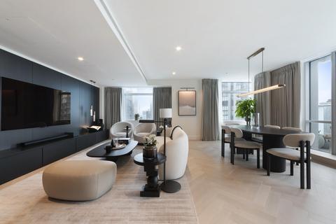 undefined, Pan Peninsula Square, London, E14