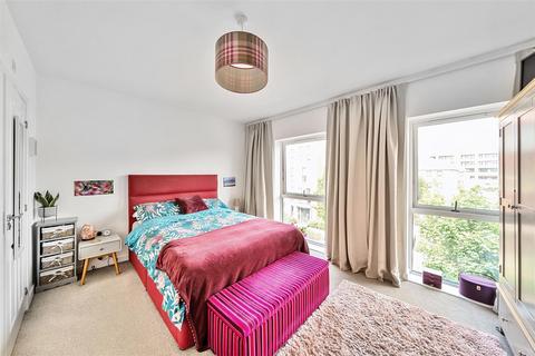 undefined, Felnex Avenue, Wallington