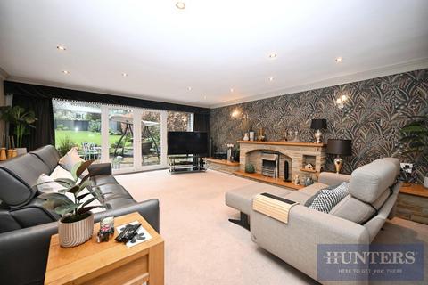 5 bedroom detached house for sale, Westgate, Guiseley, Leeds