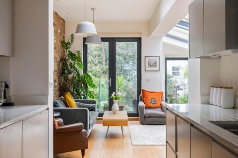 4 bedroom terraced house for sale, St. Thomas's Gardens, London NW5