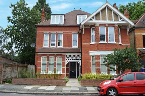3 bedroom apartment to rent, Spring Grove Road, Richmond