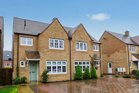 3 bedroom semi-detached house for sale, Betts Close, Banbury