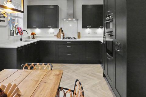 3 bedroom semi-detached house for sale, Betts Close, Banbury