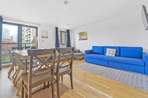 undefined, Hessel Street, London, E1