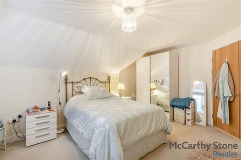 2 bedroom apartment for sale, Le Jardin, 20-22 Station Road, Letchworth, Hertfordshire, SG6 3BA