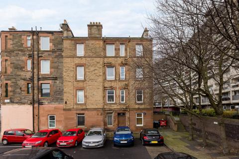 3F3, 42 Giles Street, Leith, EH6 6BY