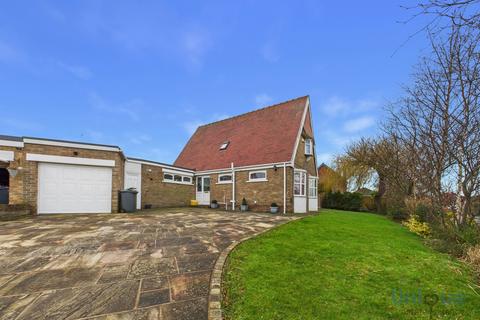 4 bedroom detached house for sale, Lindsay Avenue,  Poulton-le-Fylde, FY6