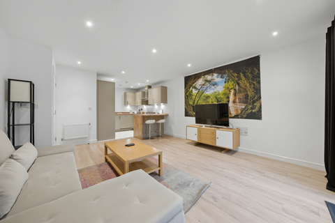 1 bedroom flat for sale, Kingston Road, London SW20