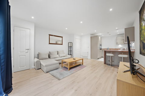 1 bedroom flat for sale, Kingston Road, London SW20