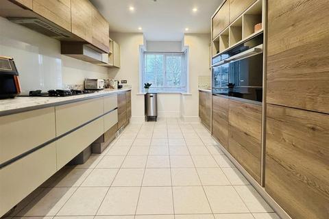 undefined, Sandhill Fold, Bradford BD10
