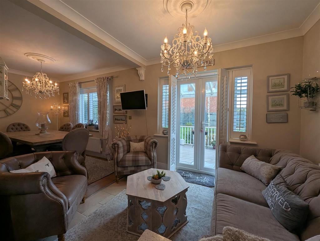 Kitchen/Family Room