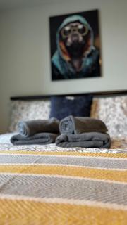 undefined, Kingsway, Hayes UB3