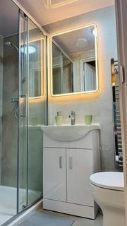 undefined, Kingsway, Hayes UB3