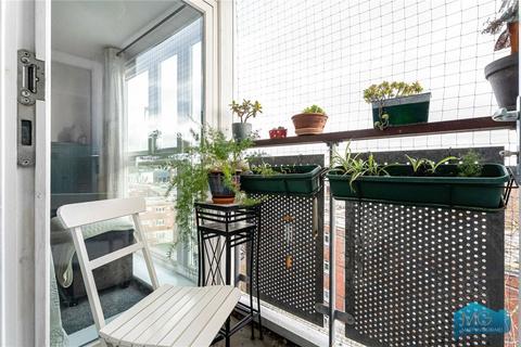 1 bedroom apartment for sale, Athlone Street, London, NW5