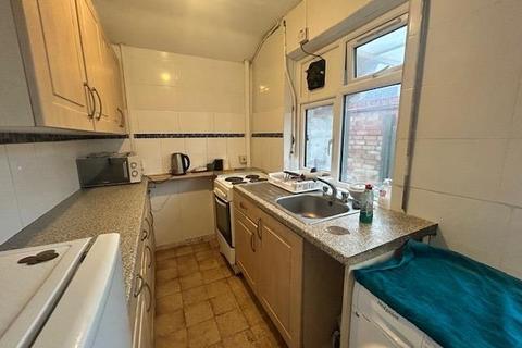 undefined, Vicarage Road,  Sunbury-On-Thames,  TW16
