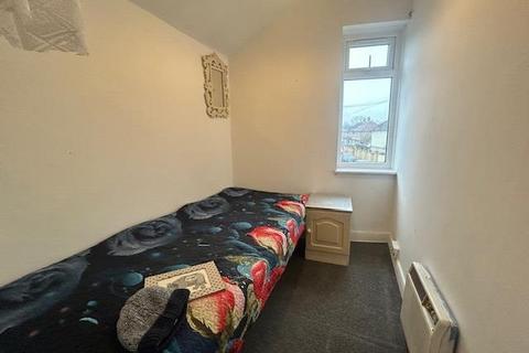 undefined, Vicarage Road,  Sunbury-On-Thames,  TW16