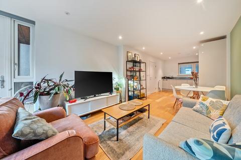 1 bedroom flat for sale, Bradley Road, London, SW4