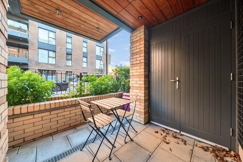 1 bedroom flat for sale, Bradley Road, London, SW4