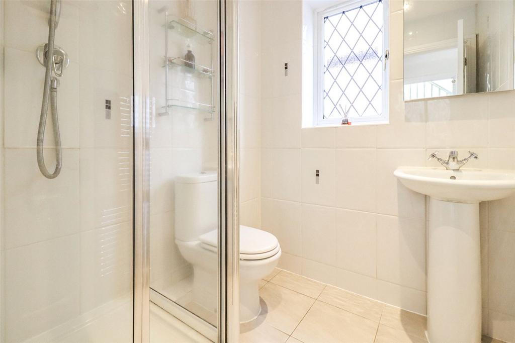 En-Suite 2