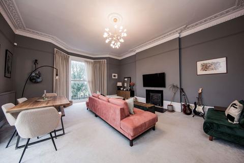 2 bedroom flat for sale, Mount Ephraim, Tunbridge Wells